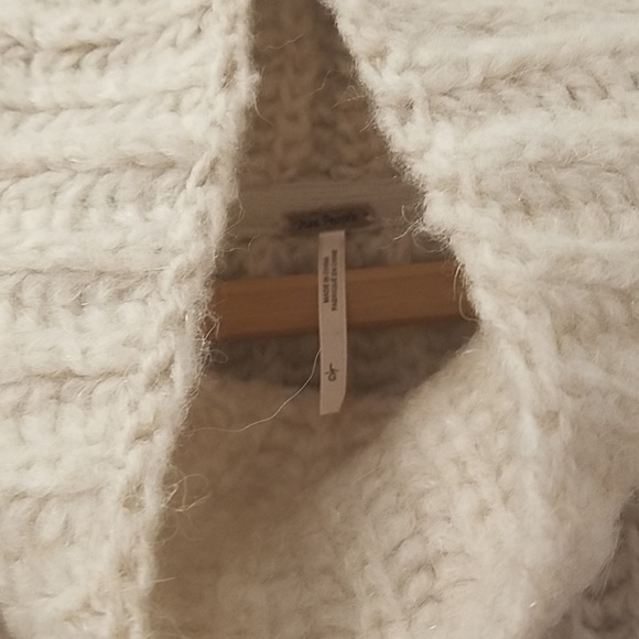 FREE PEOPLE Pearl Fluffy Wool Blend Slouchy Sweater NWT - Picture 7 of 9